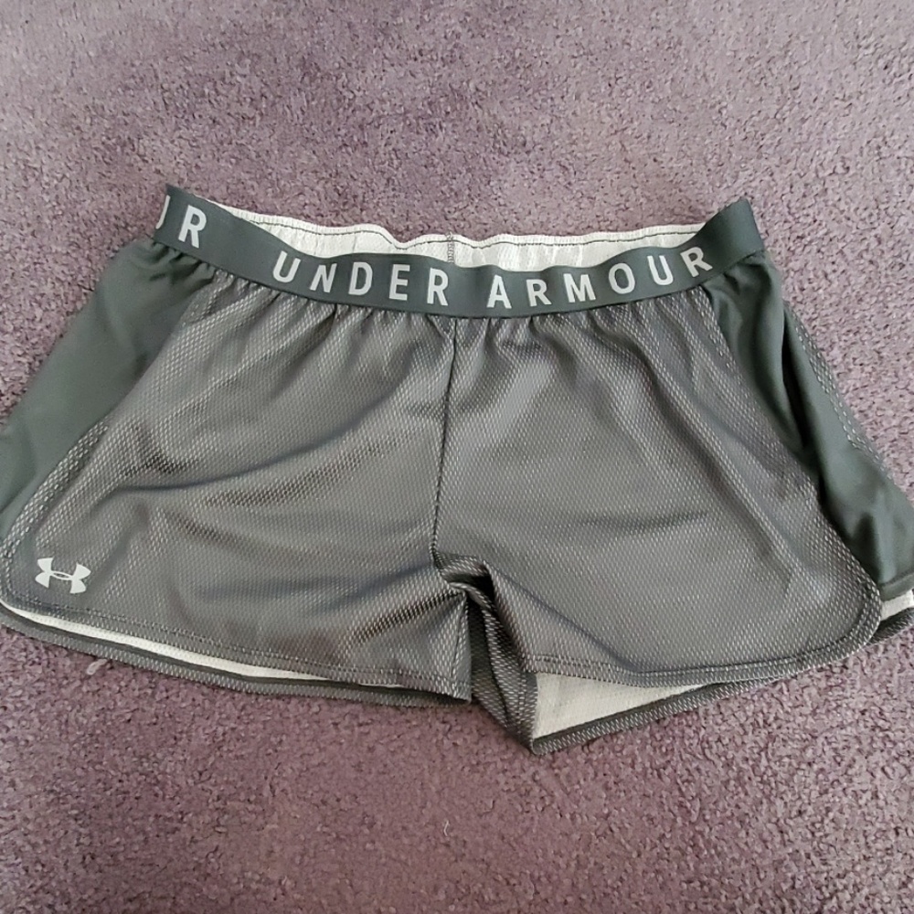 Under Armour Shorts Gray XL